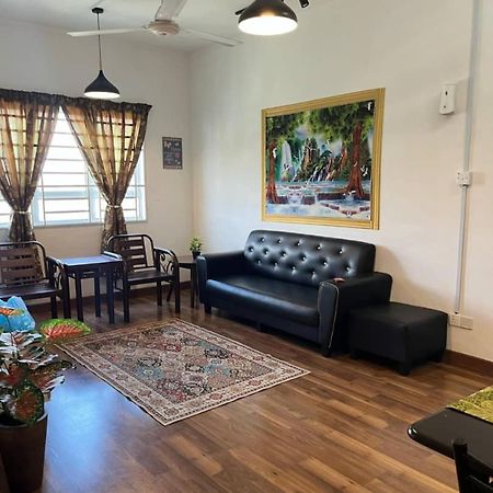Homestay Camelia Kuala Terengganu - Anggerik House Luaran gambar