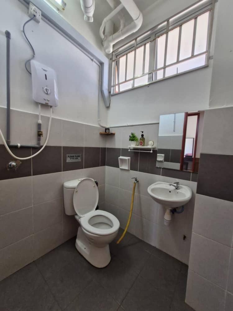 Homestay Camelia Kuala Terengganu - Anggerik House Luaran gambar